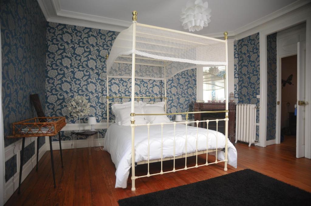 Chateau De Bertreville Bed and Breakfast Pokój zdjęcie